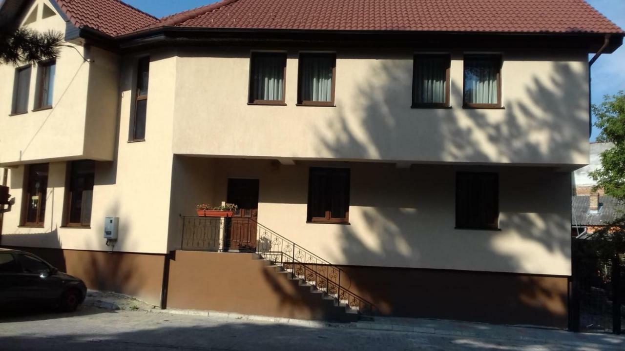 Casa Claudia Hotel Sangeorgiu de Padure ภายนอก รูปภาพ