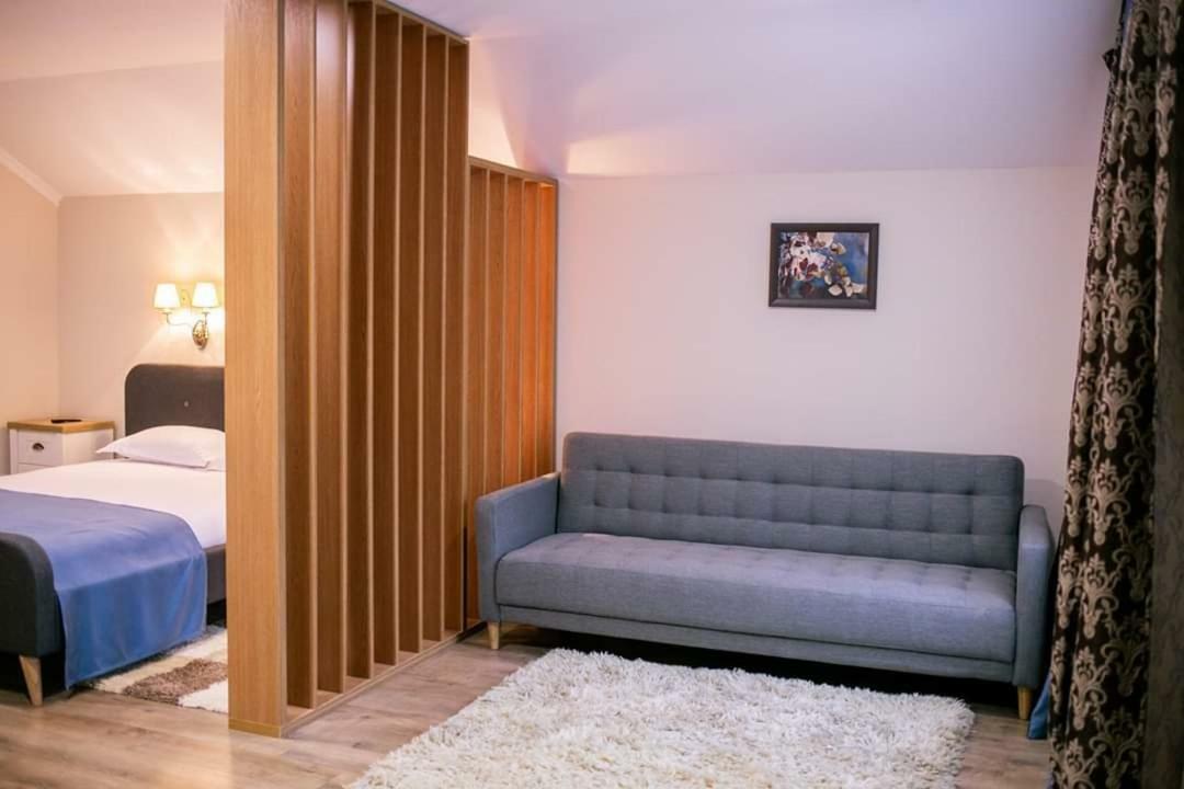 Casa Claudia Hotel Sangeorgiu de Padure ภายนอก รูปภาพ